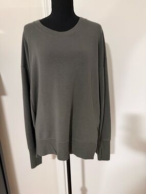 Athleta Relaxed Crewneck Sweatshirt in Olive Green